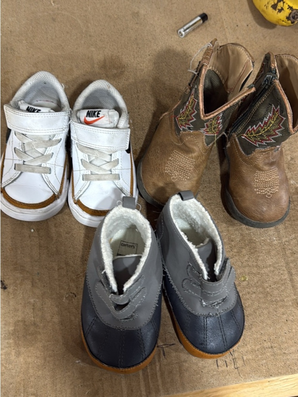 Nike White and Brown Kids Sneakers - Velcro Strap